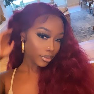 Meet your Posher, Naffie